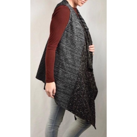 Sanctuary Oversized Wool Blend Knit Sweater Vest - Picture 3 of 10